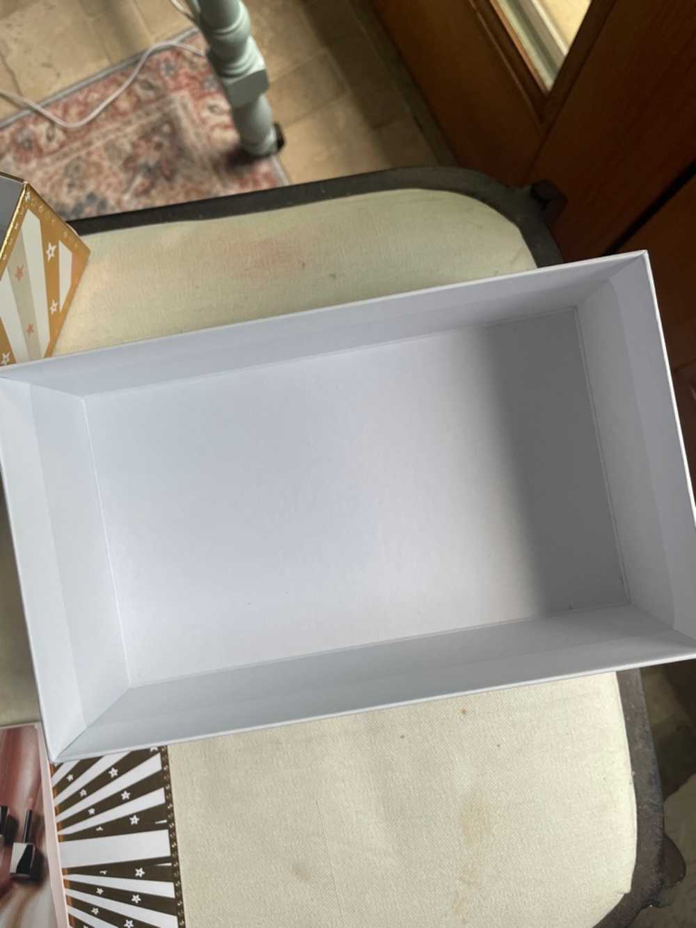Christian Dior Gold & White Decorative Box Lipstick Sample Packing Materials - Picture 14 of 14